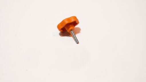 SCREW PANTONE 165C-APCN011023 - APCD011023